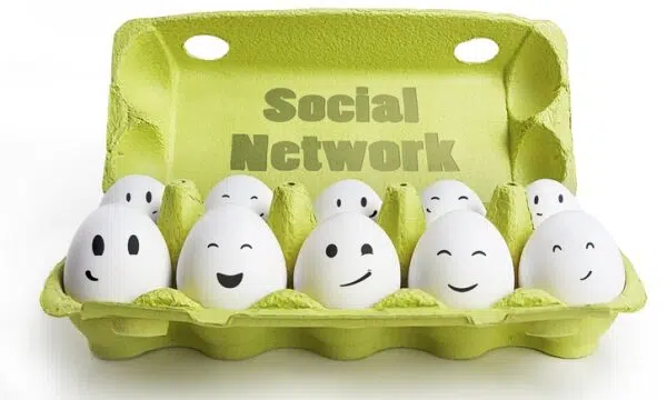 Fan page Facebook ou Page Entreprise Linkedin: laquelle choisir ?